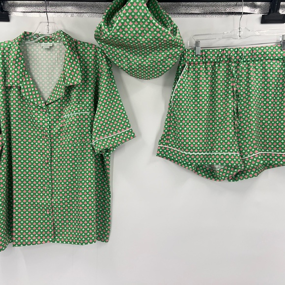 Ivy storehouse pajama set with satin hat size medium new with packaging - Picture 6 of 16